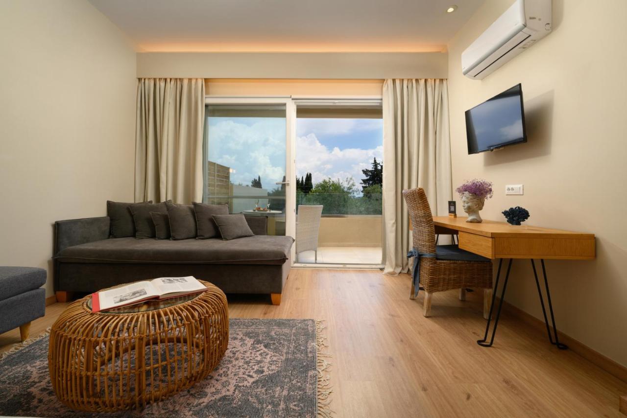 Art Hotel Debono (Adults Only) Гувія Екстер'єр фото